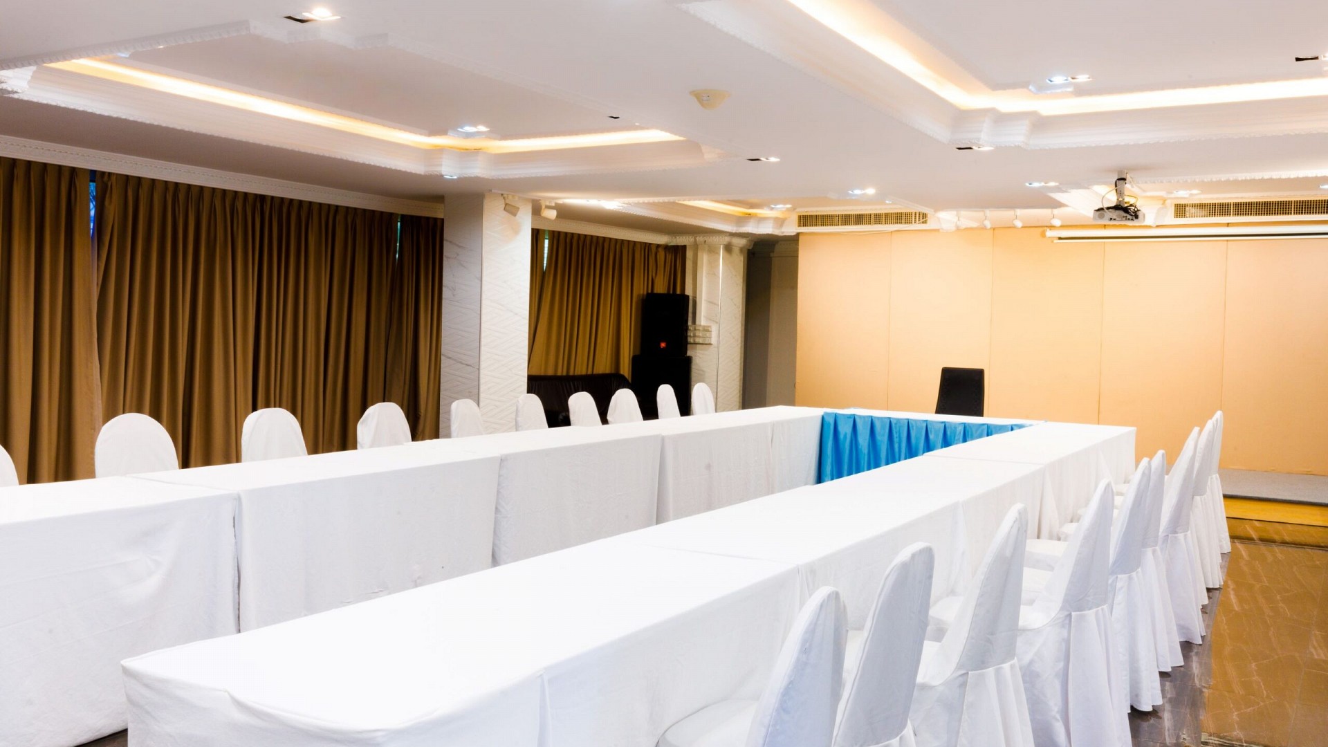 River Hotel – The Outstanding Venue Nakhon Pathom