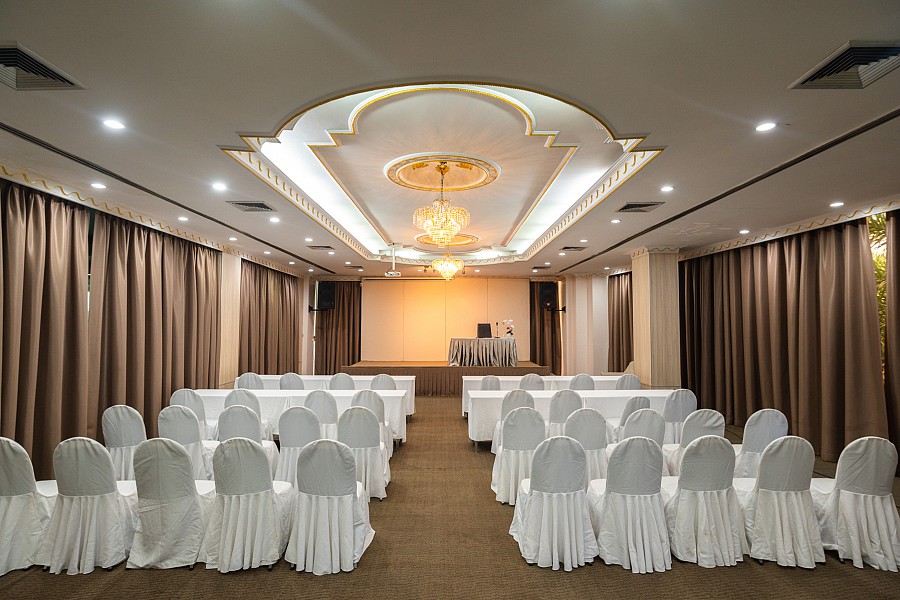 Sai Chol Room