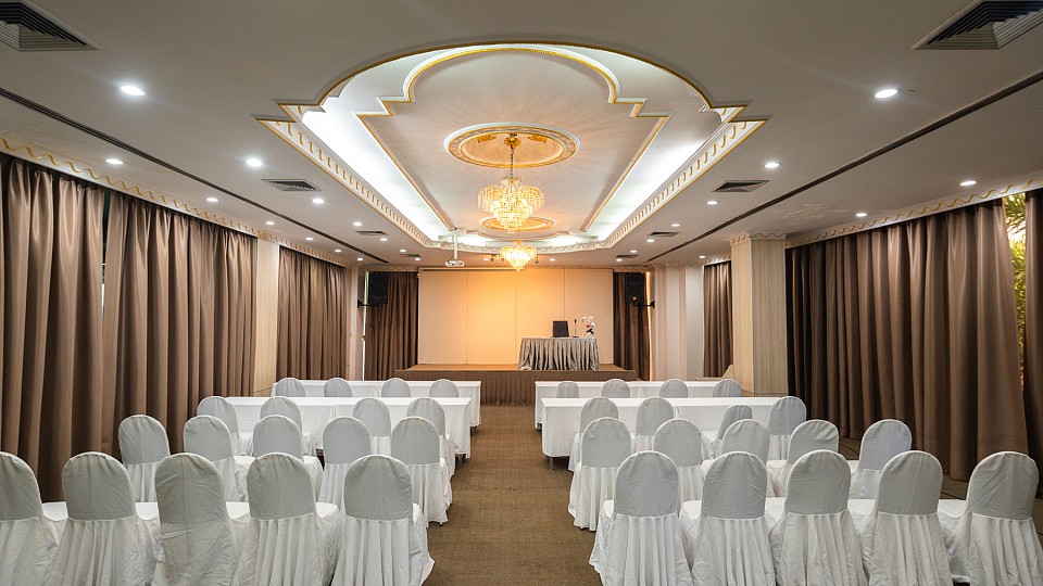 Sai Chol Room