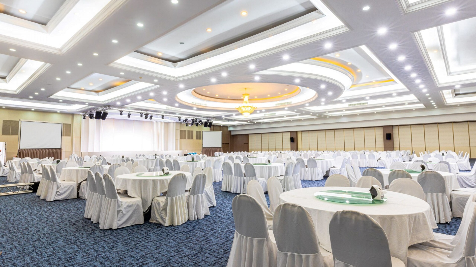 River Hotel – The Outstanding Venue Nakhon Pathom
