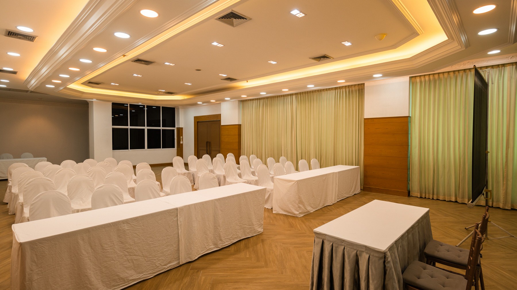 River Hotel – The Outstanding Venue Nakhon Pathom