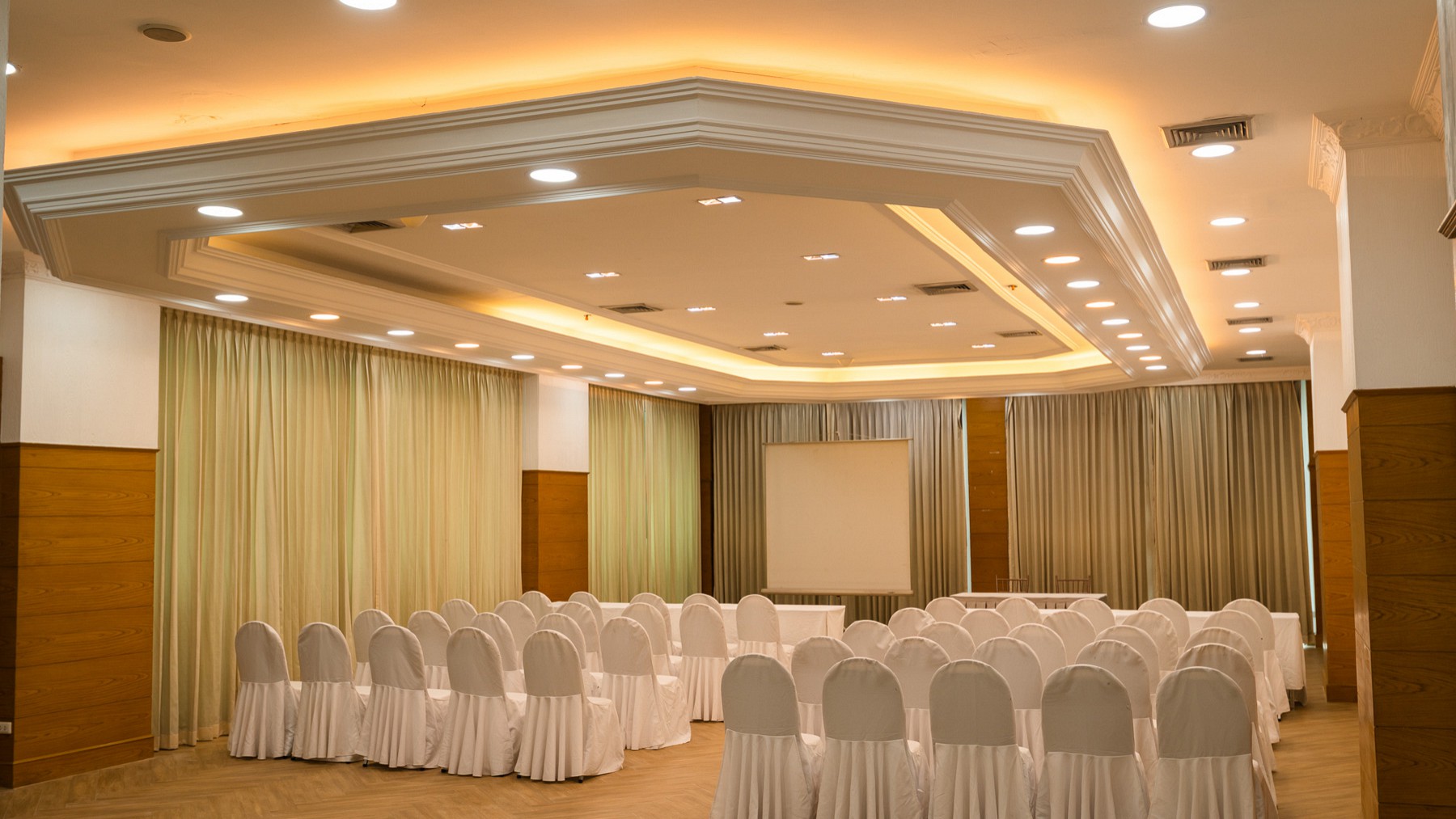 River Hotel – The Outstanding Venue Nakhon Pathom
