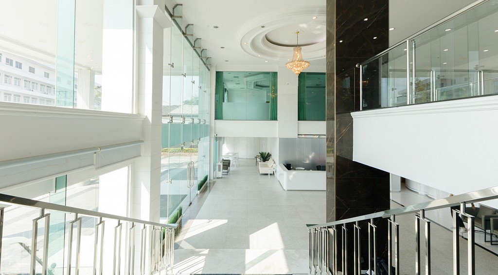 Reception & Lobby